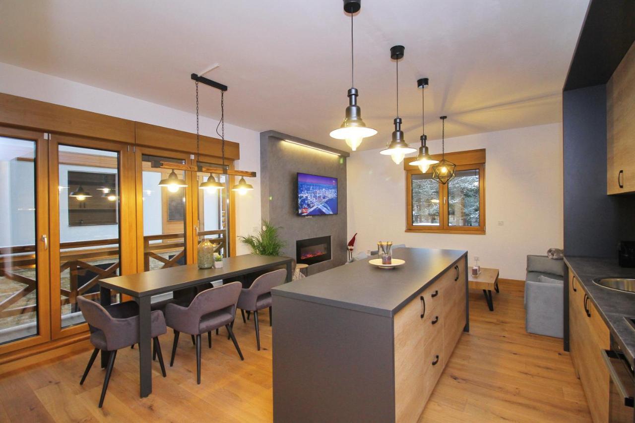 Apartment La *